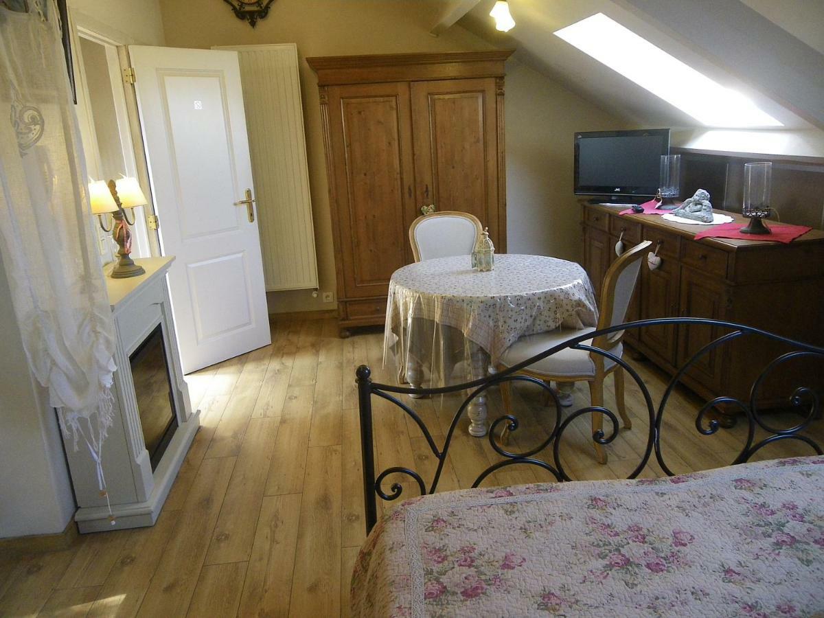 Au Gite De Binche Esterno foto